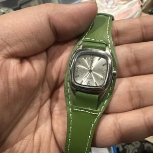 Working Green Leather Straps Ladies Watch New Battery 23mm Fit 7.25in Wrist